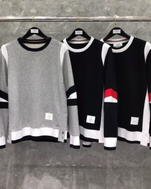 [톰브라운] 삼색 암밴드 저지 스웨트셔츠