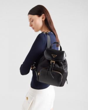 [프라다] 리나일론 및 브러쉬드 가죽 백팩 1BZ074