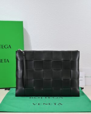 [보테가베네타] 라지 카세트 파우치 649616VBWD38803