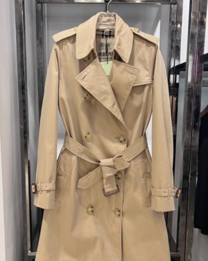 [버버리] 여성용 켄징턴 핏 헤리티지 숏 트렌치 코트