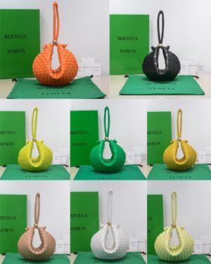 [보테가베네타] 미디엄 턴 파우치 701024V1W513722