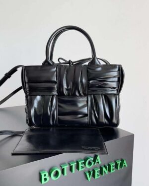 [보테가베네타] 아르코 토트백