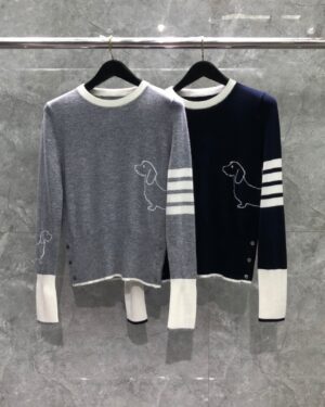 [톰브라운] 4선 파인 메리노 헥터 4선 크루넥 니트