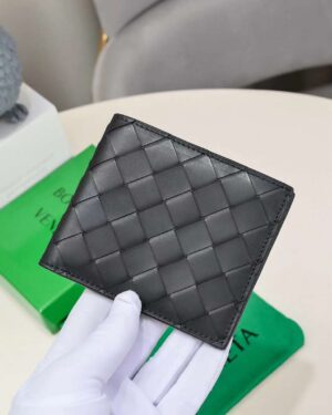 [보테가베네타] 인트레치아토 폴더형 지갑 743211