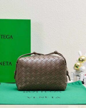 [보테가베네타] 소형 루프 카메라 가방