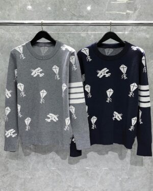 [톰브라운] 4선 스카이 아이콘 니트