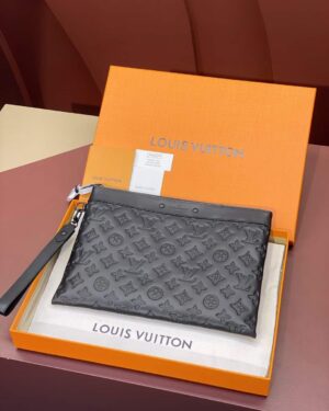 [루이비통] 포쉐트 투고 모노그램 앙프렝뜨 블랙 M81570