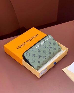 [루이비통] 지피 버티컬 월릿