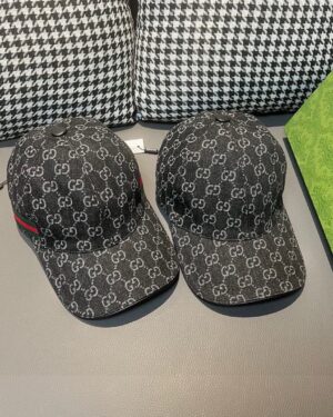 [구찌] 남녀공용 오피디아 블랙 볼캡