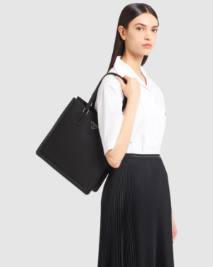 [프라다] 삼각로고 포코노 토트백 1BG363