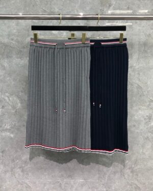 [톰브라운] 스트라이프 플리츠 롱 스커트