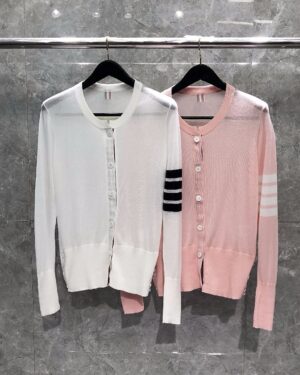 [톰브라운] 4선 라운드넥 가디건