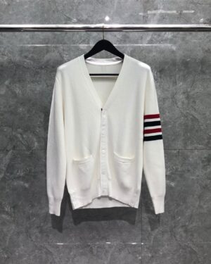 [톰브라운] 4선 메리노 울 브이넥 니트 가디건