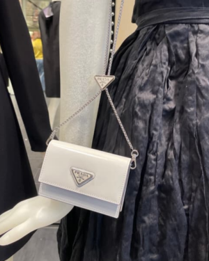 [프라다] 브러쉬드 가죽 숄더백 1BD307