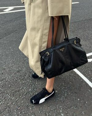 [프라다] 보니 라지 가죽 핸드백 블랙 1BA433