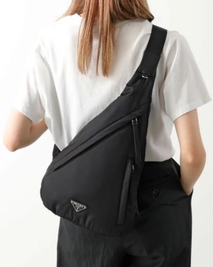 [프라다] 리나일론 및 가죽 백팩 2VZ092