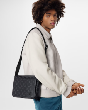 [루이비통] 디스트릭트 PM M46255