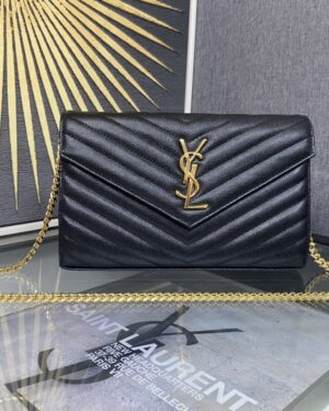 [생로랑] 카산드라 마틀라세 체인 지갑 377828AAA441000