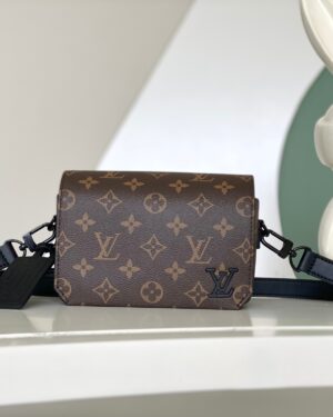 [루이비통] 패스트라인 웨어러블 월릿