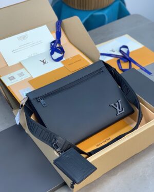 [루이비통] 보야주 메신저백 크로스백