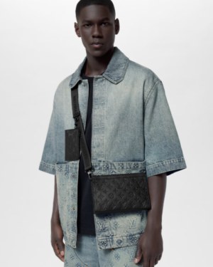 [루이비통] 가스통 웨어러블 월릿 M81115