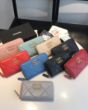 [샤넬] 19 지퍼돌이 지퍼 중지갑 AP0948