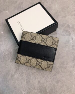 [구찌] GG 수프림 반지갑