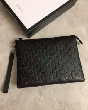 [구찌] GG 엠보스 클러치