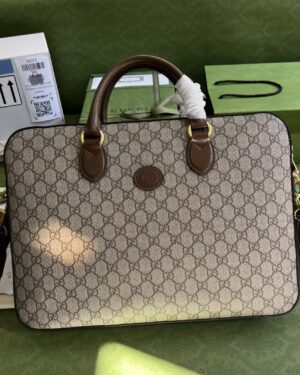 [구찌] 인터로킹 G 장식의 비즈니스 케이스