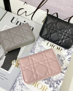 [디올] Lady Dior Voyageur 스몰 동전 지갑 S0985ONMJ