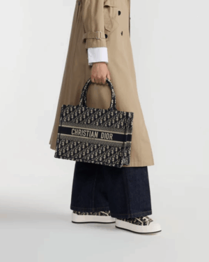 [디올] 미디엄 북 토트백 M1296ZRIW