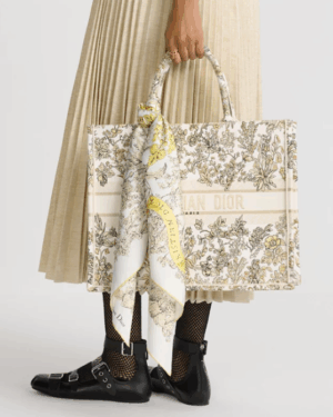 [디올] 라지 북 토트백 M1286ZEDX