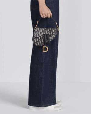 [디올] 새들 미니 스트랩백  M0456CTZQ