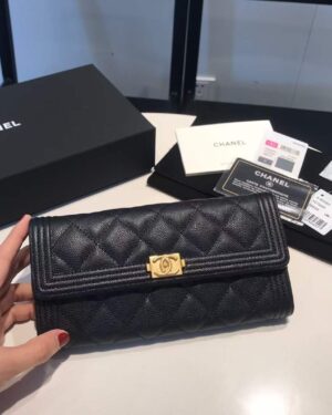 [매장 상품] 샤넬 보이 장지갑(캐비어 금장)
