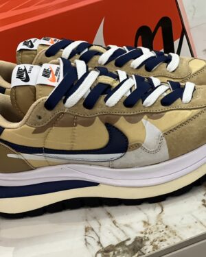 [나이키] NIKE Sacai 사카이 스니커즈