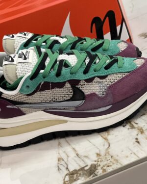 [나이키] NIKE SACAI 사카이 스니커즈