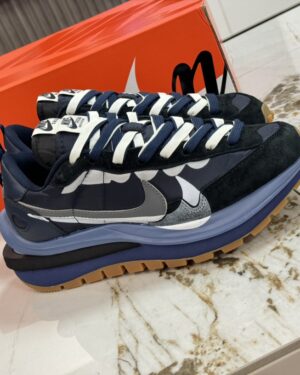 [나이키] NIKE SACAI 사카이 스니커즈