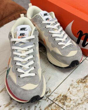 [나이키] NIKE SACAI 사카이 스니커즈