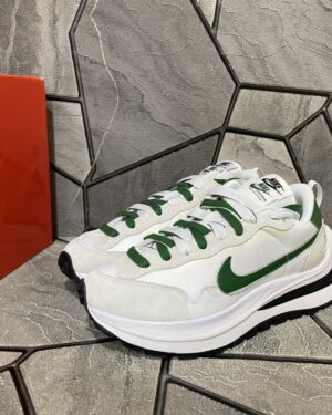 [나이키] NIKE SACAI 사카이 스니커즈