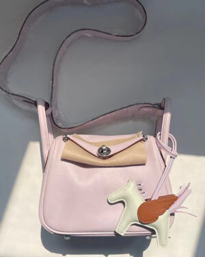 [에르메스] 미니 린디 09 wift송아지가죽 은장 숄더백