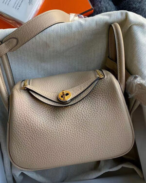 [에르메스] 미니 린디 S2 Trench Clemence 금장 숄더백 19CM/26CM