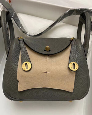 [에르메스] 미니 린디 0L Gris Meyer Clemence 은장 숄더백