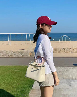 [에르메스] Kelly 켈리 25cm(28-32cm) CC10 Craie togo 송아지가죽 핸드백