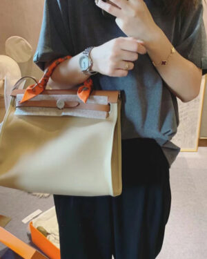 [에르메스] 켈리 kelly Herbag 31cm S2 Trench+28 Careme 숄더백