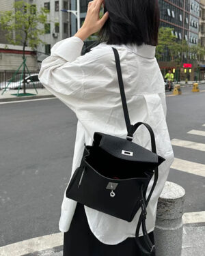 [에르메스] 켈리 백팩 kelly Ado 22cm 블랙 Taurillon Clemence 송아지가죽