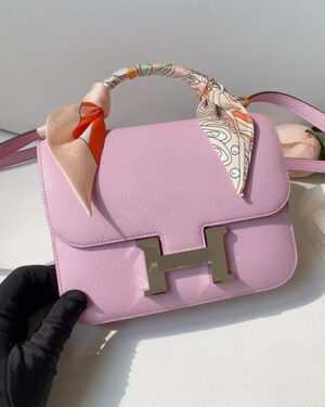 [에르메스] 콘스탄스 미니 19cm X9 Mauve Sylvestre Epsom송아지가죽 숄더백 은장