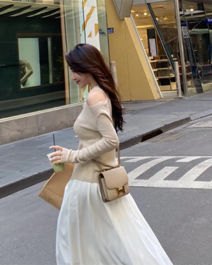 [에르메스] 콘스탄스 미니 19cm OM Chai epsom 송아지가죽숄더백 금장