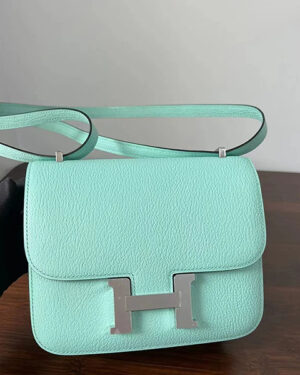 [에르메스] 콘스탄스 미니 19cm C79 Aqua 산양가죽 숄더백 은장