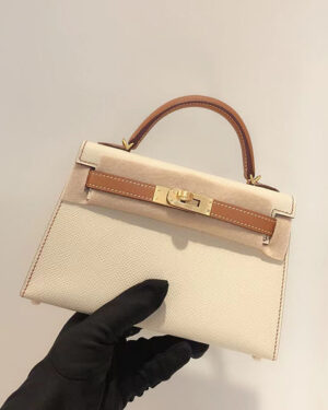 [에르메스] 미니 켈리 2 19cm gold epsom 핸드백 CC10 Craie/blue