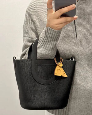 [에르메스] 피코탄 In the loop Noir Clemence/Swift송아지가죽 은장 핸드백